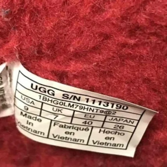 UGG Classic Clear Mini Boots Size 9 Like New MSRP $160 - Picture 9 of 11